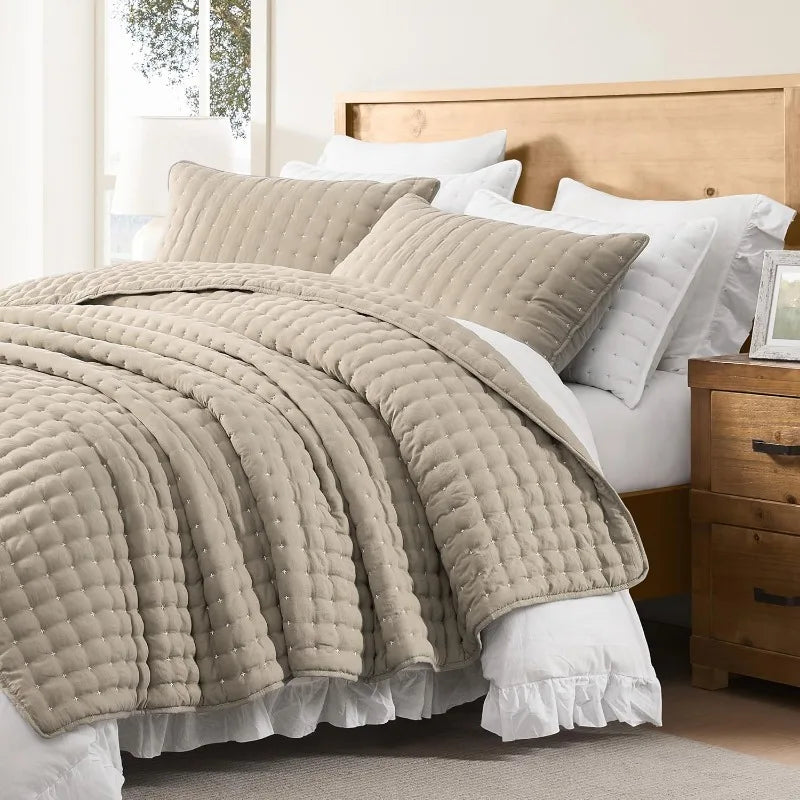 Beige King Quilt Set