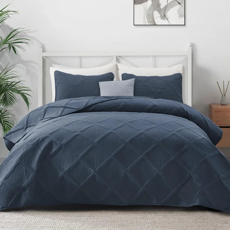 Queen Lightweight Quilt Set